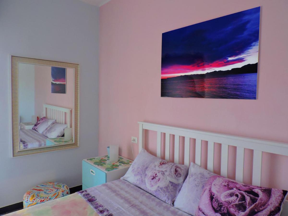 Biker'S Blue Cove Apartman Finale Ligure Kültér fotó